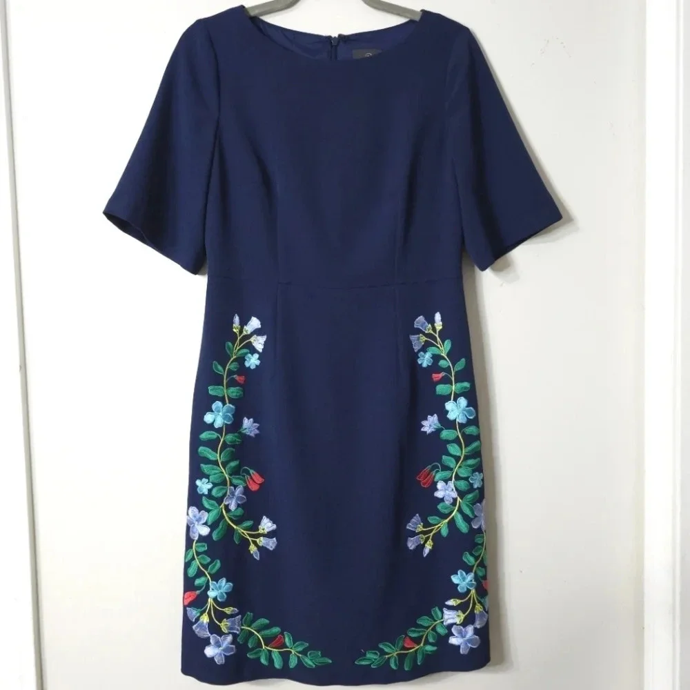 ADRIANNA PAPELL Nwot Short Sleeve Sheath Dress w/ Embroidered Flowers, Size 8 - Picture 3 of 16